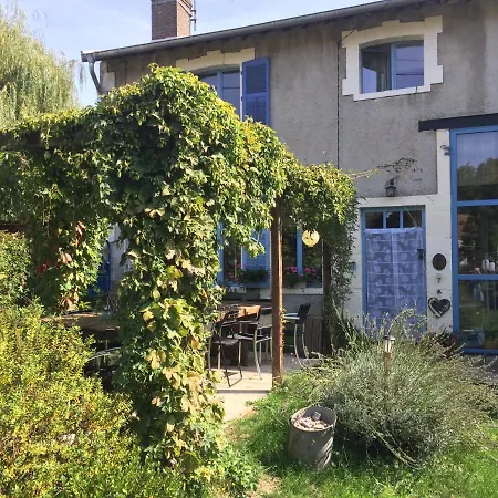 Le Ciel Bleu Bed & Breakfast Lamorville